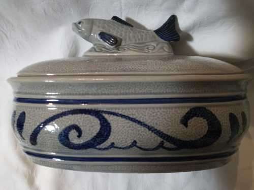 STUNNING SALT GLAZE FISH TUREEN (STAFFEL STONEWARE)