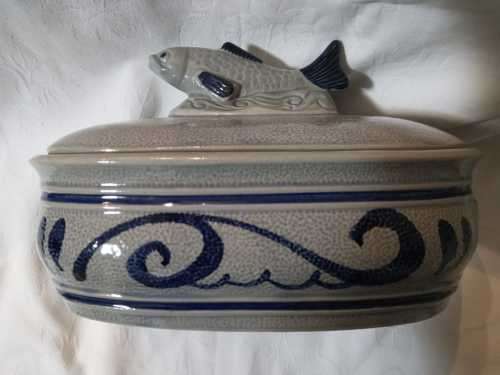 STUNNING SALT GLAZE FISH TUREEN (STAFFEL STONEWARE)