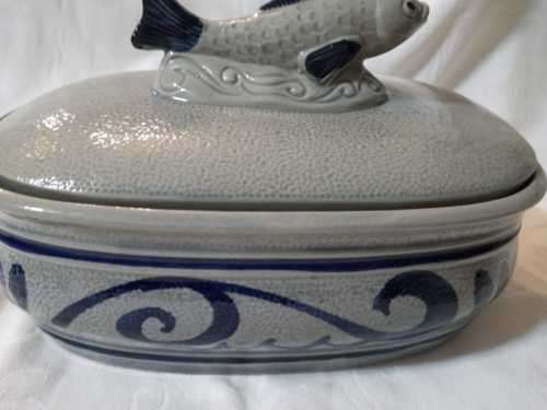 STUNNING SALT GLAZE FISH TUREEN (STAFFEL STONEWARE)