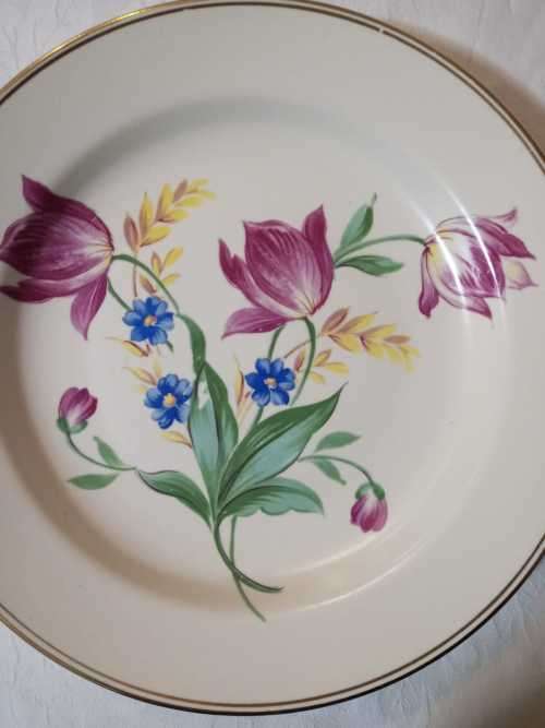 BEAUTIFUL GOUDE WALL PLATE