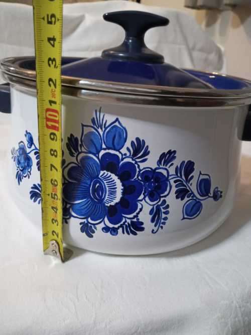 PERFECT BLUE (DELFT ) ENAMEL POT