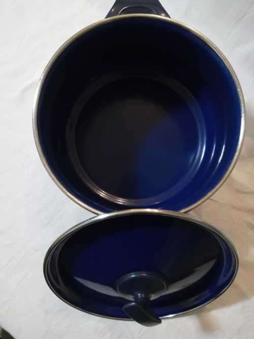 PERFECT BLUE (DELFT ) ENAMEL POT