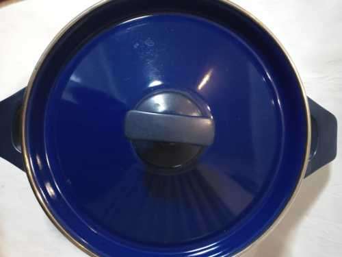 PERFECT BLUE (DELFT ) ENAMEL POT