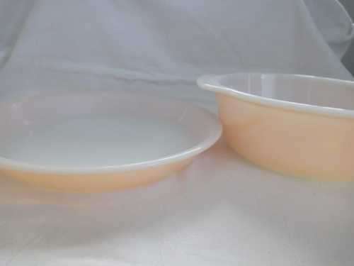 IN EXCELLENT CONDITION FIRE KING PIE DISH AND BOWL