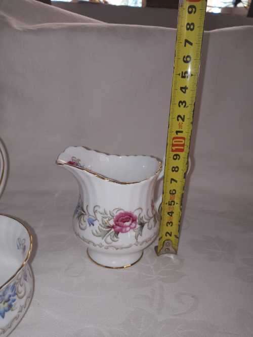PARAGON TEAPOT WITH SUGAR BOWL AND CREAMER