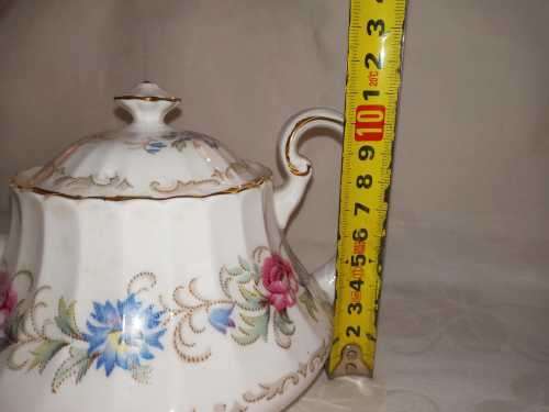 PARAGON TEAPOT WITH SUGAR BOWL AND CREAMER