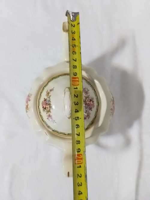 In perfect condition VICTORIAN JOHNSON BROTHERS Teapot