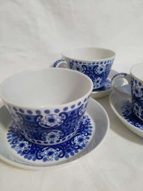 STUNNING 3 OLD ARABIA TEA DUOS (ALI) for one bid