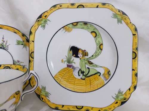 Exquisite ANTIQUE DOLLY VARDEN TEA TRIO(6 available)