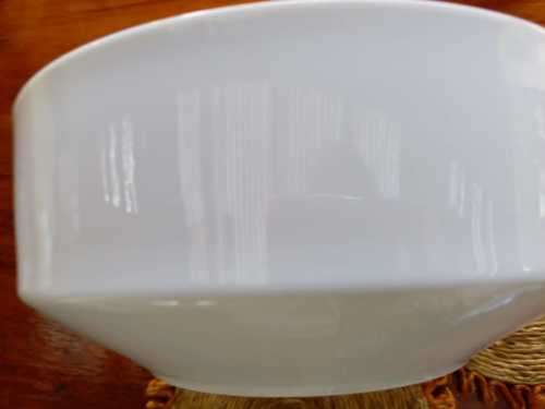 BEAUTIFUL PERFECT WHITE ARZBERG BOWL