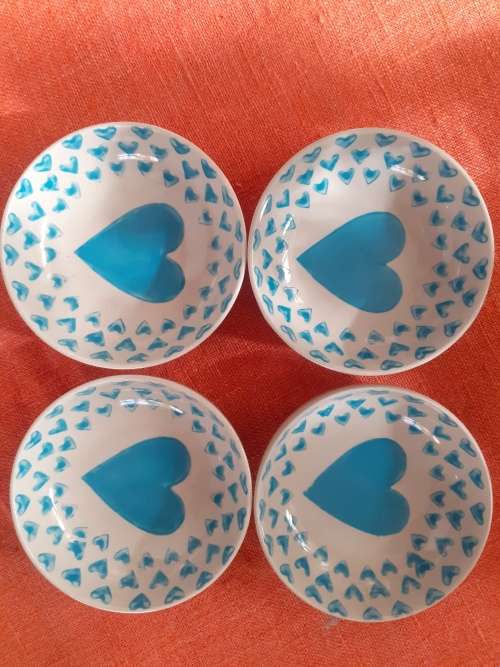 4 BIGGIE BEST LITTLE BOWLS FOR 1 BID