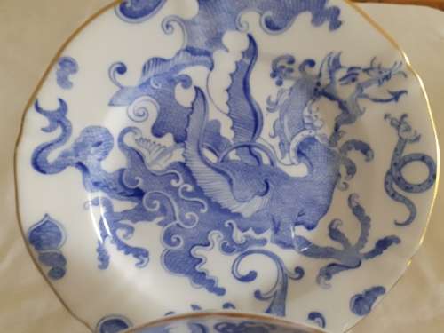 BEAUTIFUL TEA TRIO ROYAL WORCESTER