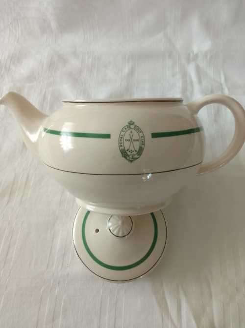 STUNNING MADDOCK TEAPOT (Royal Cape Golf Club)