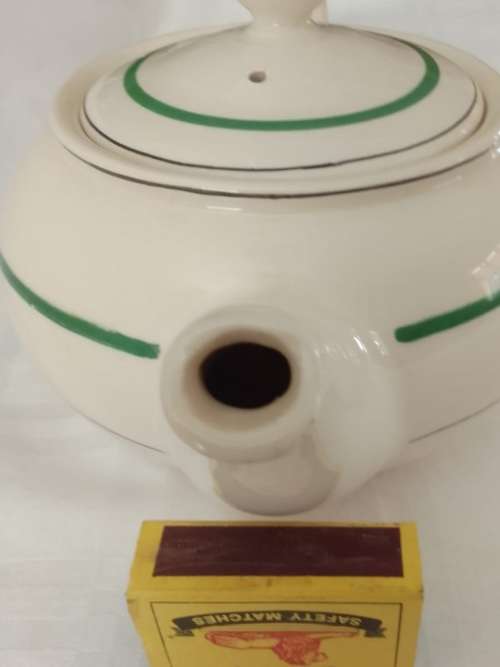 STUNNING MADDOCK TEAPOT (Royal Cape Golf Club)