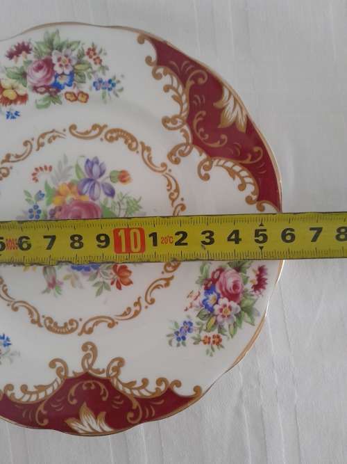 PERFECT CANTERBURY ROYAL ALBERT SIDE PLATE