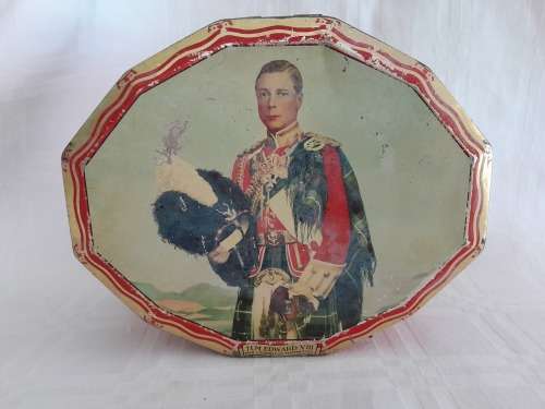 VERY RARE 1936 TIN WITH BERTRAM PARK PORTRAIT OF EDWARD VIII