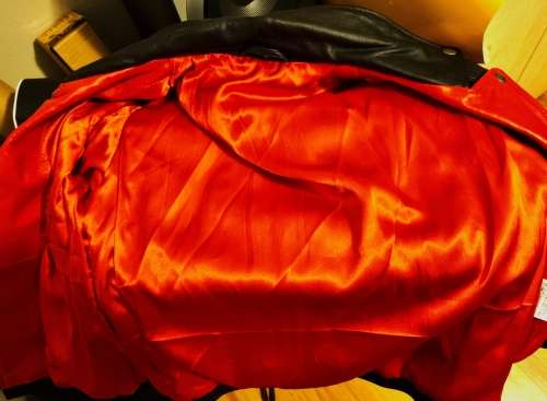 SUPERB QUALITY LADIES LEATHER BIKER JACKET.