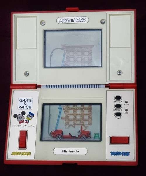 VINTAGE NINTENDO GAME and WATCH MICKEY and DONALD (DM53). MULTI-SCREEN
