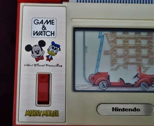 VINTAGE NINTENDO GAME and WATCH MICKEY and DONALD (DM53). MULTI-SCREEN