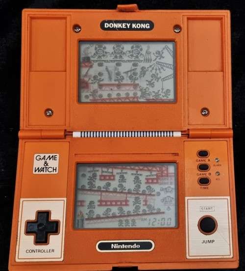 VINTAGE NINTENDO GAME AND WATCH DONKEY KONG MULTI SCREEN (DK52)
