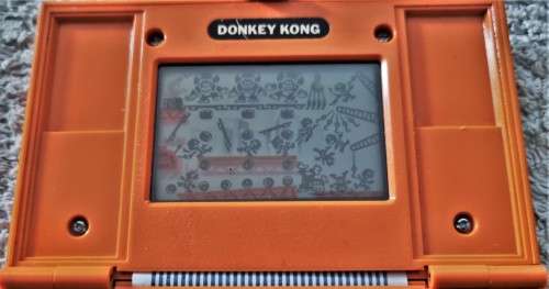 VINTAGE NINTENDO GAME AND WATCH DONKEY KONG MULTI SCREEN (DK52)