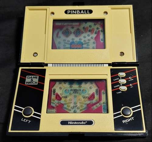 NINTENDO GAME AND WATCH MULTI-SCREEN PINBALL (PB59) 1983