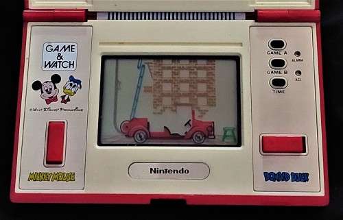 VINTAGE NINTENDO GAME and WATCH MICKEY and DONALD (DM53). MULTI-SCREEN