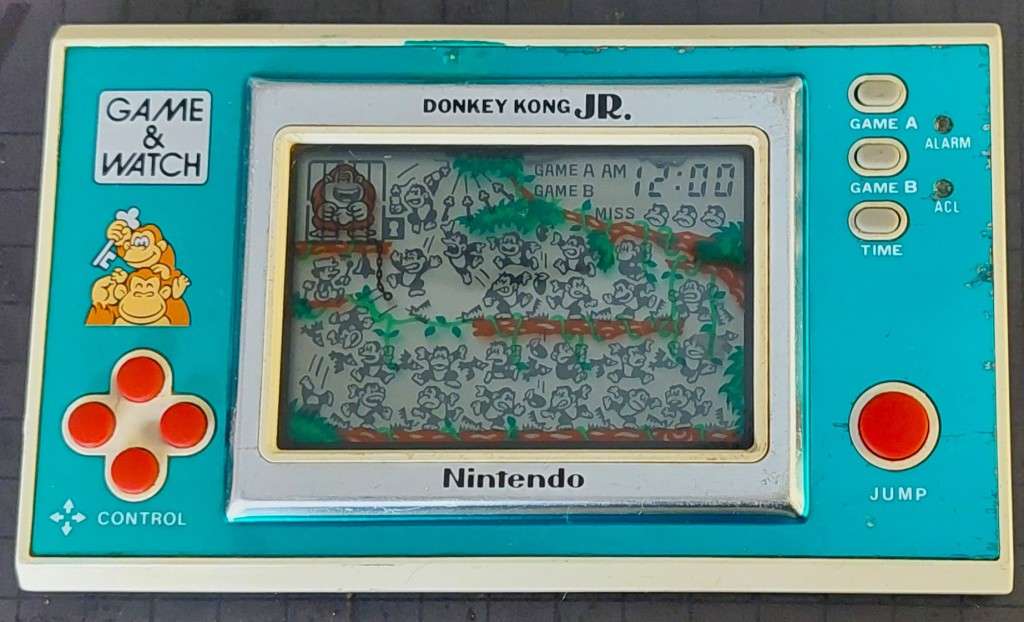 NINTENDO GAME AND WATCH DONKEY KONG JUNIOR DJ101