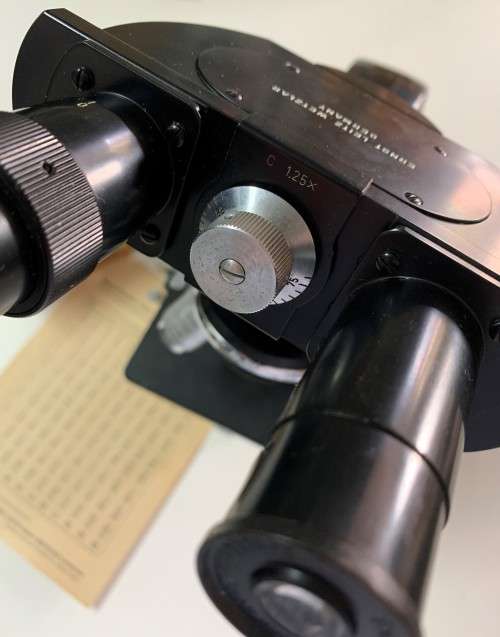 Leica / Ernst Leitz Wetzlar Microscope