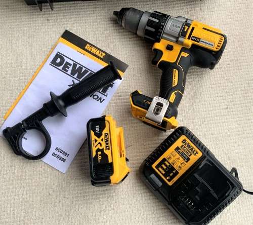 Dewalt DCD996 18V Brushless Drill with 5.0Ah Battery, Charger and Case.