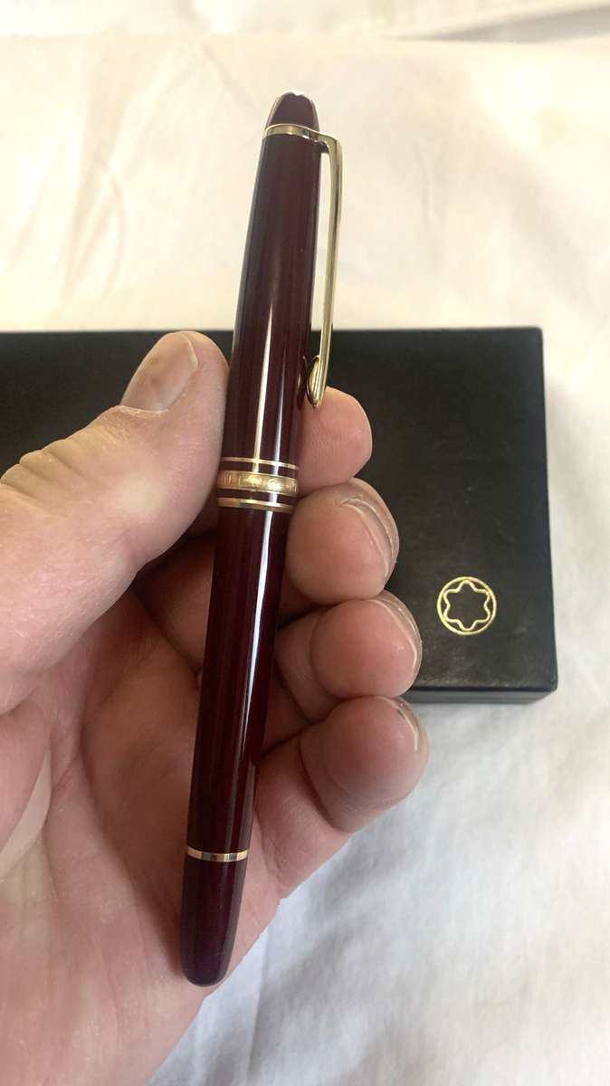 Montblanc FP 145 Meisterstück Platinum Line M in as new condition.