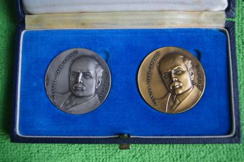 1967 Leander Starr Jameson Medallion Set