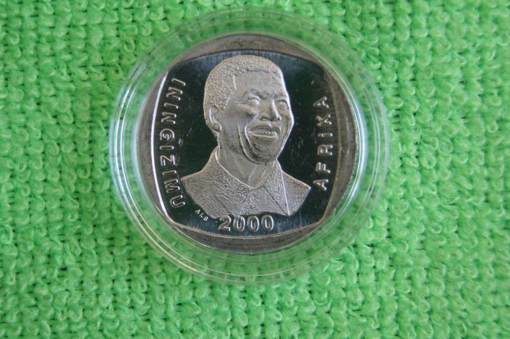 Nelson Mandela Commemorative R5 Coin Set