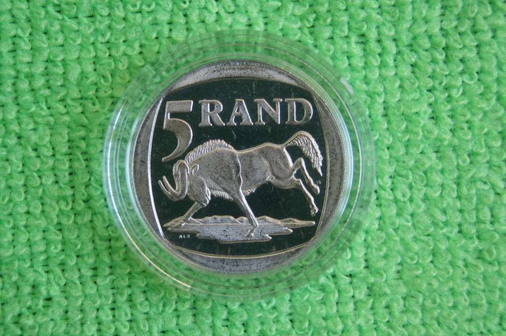 Nelson Mandela Commemorative R5 Coin Set