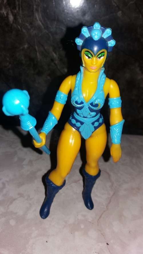 1982 Evil-Lyn Complete of He-Man-Masters of the Universe (MOTU) Vintage Figure