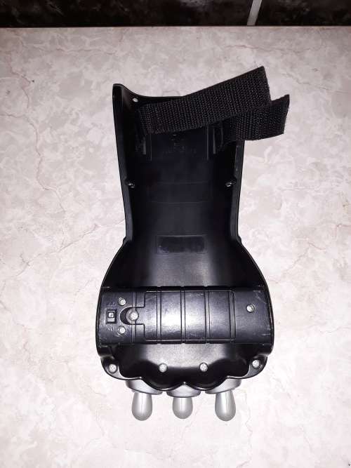 2008 Wolverine Claw By Hasbro