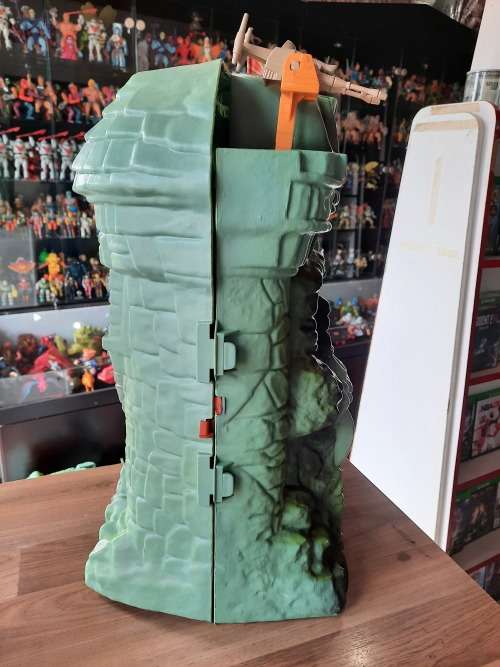 1981 Castle Grayskull of He-Man-Masters of the Universe (MOTU) Vintage