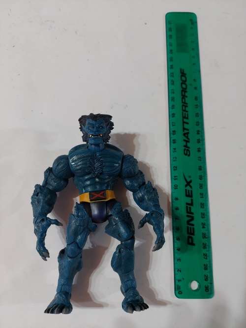2003 Toy Biz Marvel Legends THE BEAST Action Figure