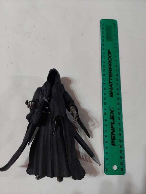 2011 LORD OF THE RINGS NAZGUL RING WRAITH Action Figure