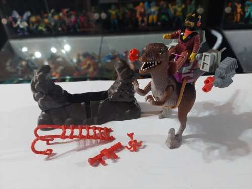 Dino Riders 1987 Deinonychus with ANTOR Vintage Figure