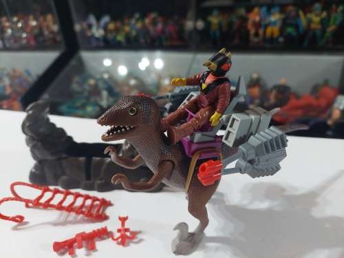 Dino Riders 1987 Deinonychus with ANTOR Vintage Figure