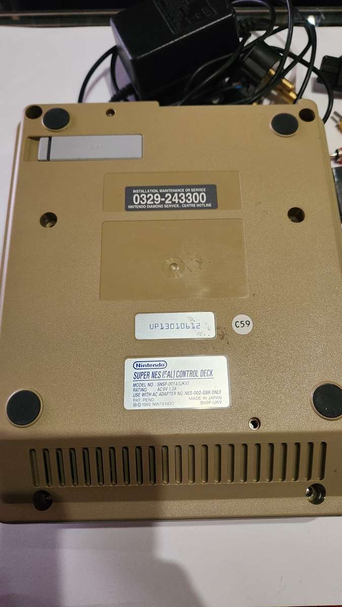 Super Nintendo PAL Version With Donkey Kong Country