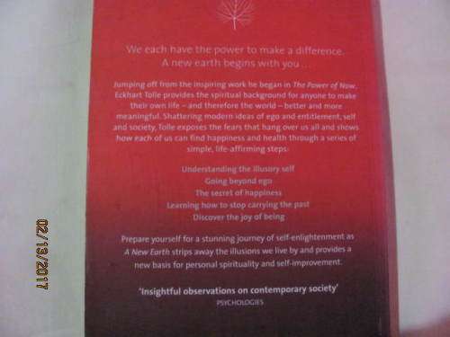 A New Earth -Awakening to your life's purpose -Eckhart Tolle   (Softcover)