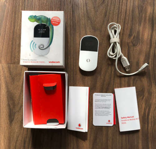 Used -  Vodafone Mobile Wifi R205 Router Portable High Speed Hotspot WIFI