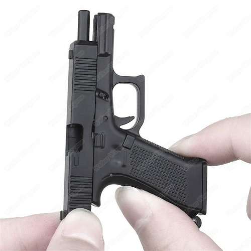 1:4 Glock Pistol Key Ring Keychain - Black