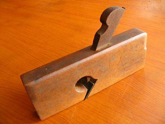 WOODEN MOULDING PLANE
