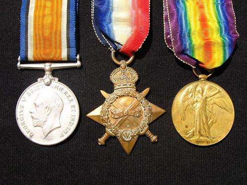 SET OF 3 WWI MEDALS - 1914-15 STAR, VICTORY MEDAL AND BRITISH WAR MEDAL - REDUCED TO COST!