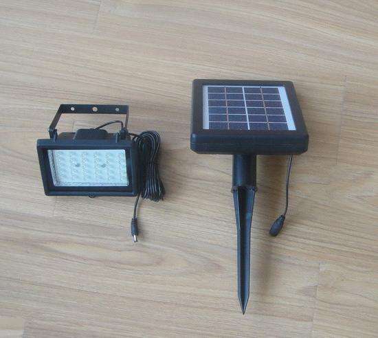Complete solar lighting system - Solar panel, LED Floodlight & Battery
