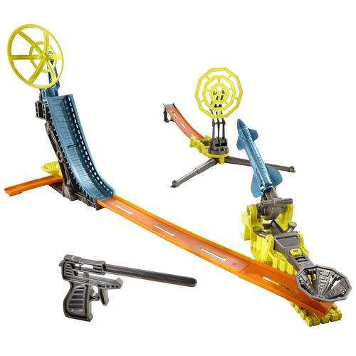 Hot Wheels Trick Tracks Radar Rocket Starter Set Toy by Mattel