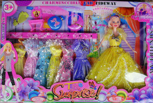 Beautiful Fashion doll with 16 Different Dresses and Accessories